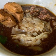 ก๋วยเตี๋ยวเรือห้อยขา สันกำแพง