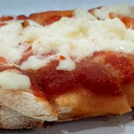 เมนูของร้าน The Pocket (Roman style Pizza)