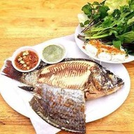 ร้านข้าวกระเพราหทัยมิตร ข้าวกระเพราหทัยมิตร