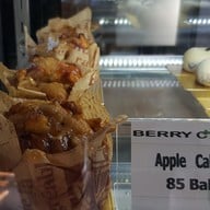 Berry Cafe แสนตุ้ง