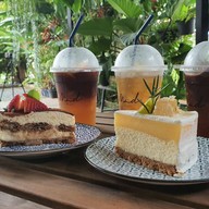 เมนูของร้าน Mad Projects