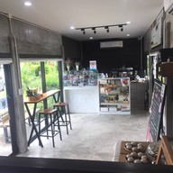 Sit Down Please ระยอง