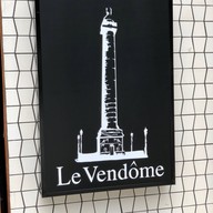 Le Vendôme สุขุมวิท