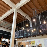 Atelier Cafe' and Studio