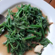 เมนูของร้าน ครัวแปดริ้ว