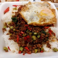 ร้านอร่อยจริง ราม 2 (กะเพราถาดอร่อยจริง)