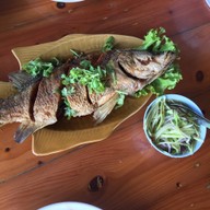 เมนูของร้าน กลางอ่าวเขากะโหลก