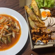 แม่อู๊ด หมูทอด  สูตรดั้งเดิม