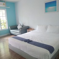 Blue Shore Cottage