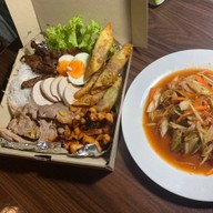 แม่อู๊ด หมูทอด  สูตรดั้งเดิม