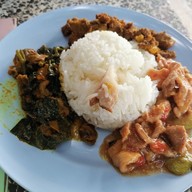 เมนูของร้าน ครัวแสงจันทร์ "แวะหาหน่อย" อร่อยแน่