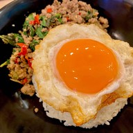 เมนูของร้าน Moomgapao Mercury Ville ชิดลม