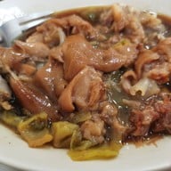 ข้าวขาหมูนายกวง