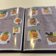 Buddy Cafe เกาะจันทร์