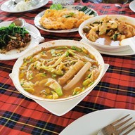 เมนูของร้าน แกงมื้อเย็น  by อาเสี่ย