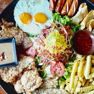 Home Steak สเต็กเด็กเมือง