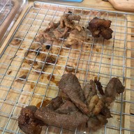 หมูทอดสำเพ็ง ถนนแจ้งวัฒนะ