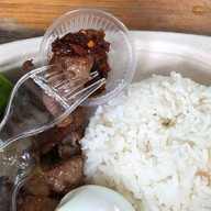 หมูทอดสำเพ็ง ถนนแจ้งวัฒนะ