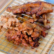 หมูทอดสำเพ็ง ถนนแจ้งวัฒนะ
