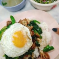 ร้านสุรีรัตน์ (ซาวกั๊ด)