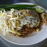 เมนูของร้าน ผัดไทย นายธิว