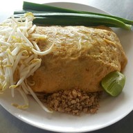 เมนูของร้าน ผัดไทย นายธิว