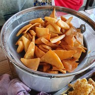 เมนูของร้าน ข้าวแลมฟืนทอด ข้าวแลมฟืนยำ