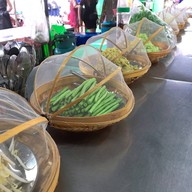 ขนมจีนรวยยาวท่าน้ำเจ้าเก่า ท่าเรือเทศบาลพระประแดง