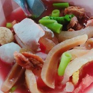 ก๋วยเตี๋ยวลูกชิ้นปลานายต่อ