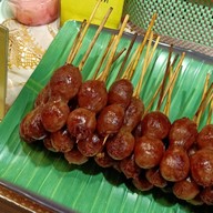 กุ๊กเกรซ ไส้กรอกอีสาน