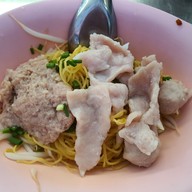 เมนูของร้าน นายปีก๋วยเตี๋ยวหมูน้ำใส