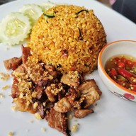 เจ๊ไก่ชาใต้-ซอยพะเนียง รัษฏา