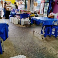 ร้านข้าวมันไก่ลุงหนวด 24ชม. ลาดกระบัง