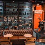 Joe's Vintage Coffee & Dessert