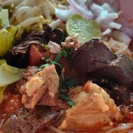 เมนูของร้าน อาหารเหนือ ข้าวซอยเที่ยงตรง รัชดา17