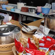 อาหารเหนือ ข้าวซอยเที่ยงตรง รัชดา17