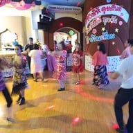 บ้านเพื่อนเรสเตอร์รองท์