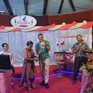 บ้านเพื่อนเรสเตอร์รองท์