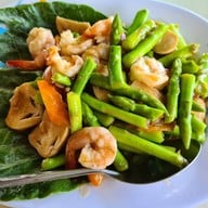 ครัวลัดดา ซีฟู้ด พระสมุทรเจดีย์