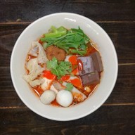 ก๋วยเตี๊ยวเจ๊หมวย (เจ้าเก่า หลังกิมหยง)