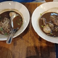 ก๋วยเตี๋ยวเรือพระนคร เดอะมอลล์ โคราช