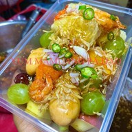 ยำมะม่วงป้าดาว ตลาดหน้าองค์การโทรศัพท์