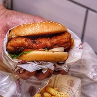4Fingers Crispy Chicken Thailand เซ็นทรัล ลาดพร้าว