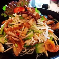 Fall In Love Cafe สุขุมวิท 101/1