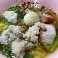 เมนูของร้าน โซดาบะหมี่เกี๊ยว