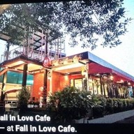 Fall In Love Cafe สุขุมวิท 101/1