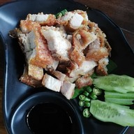 เมนูของร้าน ก๋วยเตี๋ยวนายย้ง