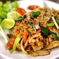 Fall In Love Cafe สุขุมวิท 101/1