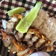 สังวาลย์หมูกรอบ