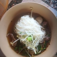 เมนูของร้าน ก๋วยเตี๋ยวเรือเจ๊นา